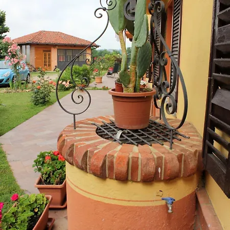 Couette-café Bricco Dei Ciliegi 3*