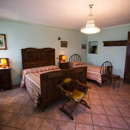 Bricco Dei Ciliegi Bed and Breakfast 3*