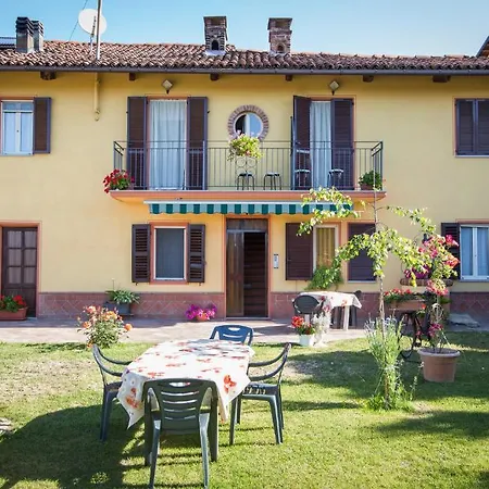 Couette-café Bricco Dei Ciliegi 3*