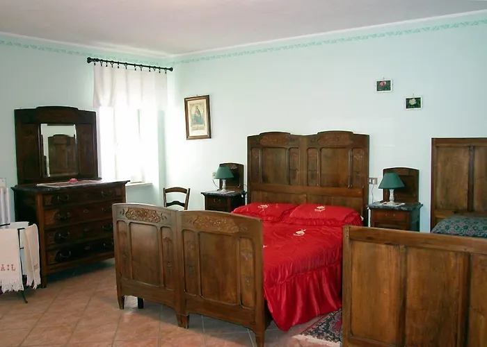 Bricco Dei Ciliegi Bed & Breakfast 3*