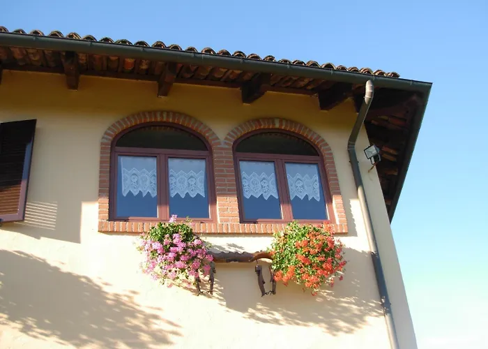 Bed & Breakfast Bricco Dei Ciliegi 3*
